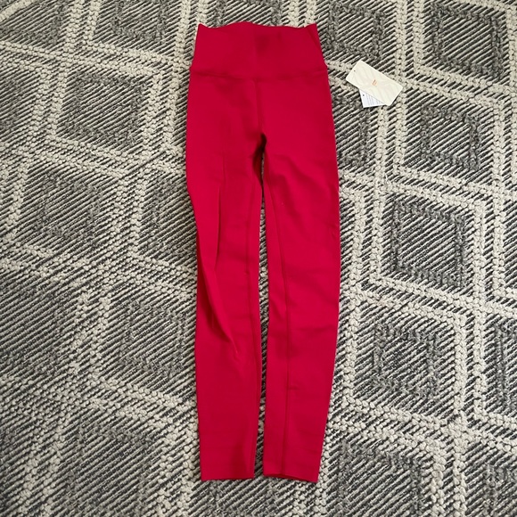BNWT Fabletics leggings - Picture 3 of 6